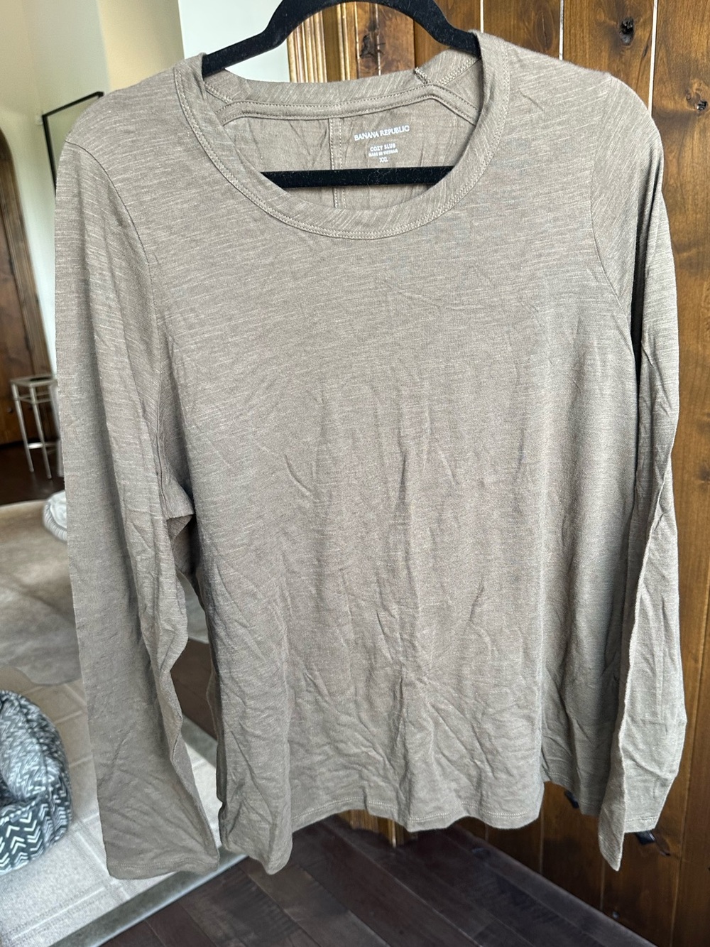 Banana Republic Long Sleeve Crewneck Tee